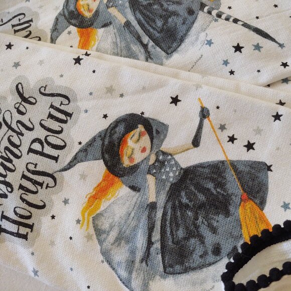 "its just a bunch of Hocus Pocus" 🧹Hand-Towels~ SeT of 2 - Picture 1 of 7